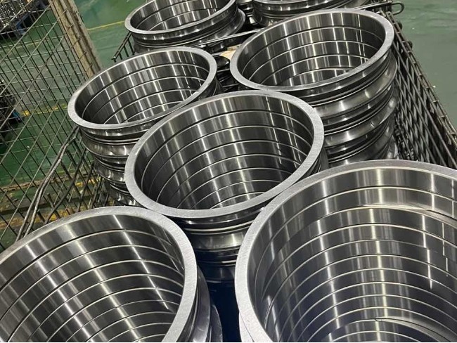 高速角接觸陶瓷球軸承的預(yù)緊方法有哪些？